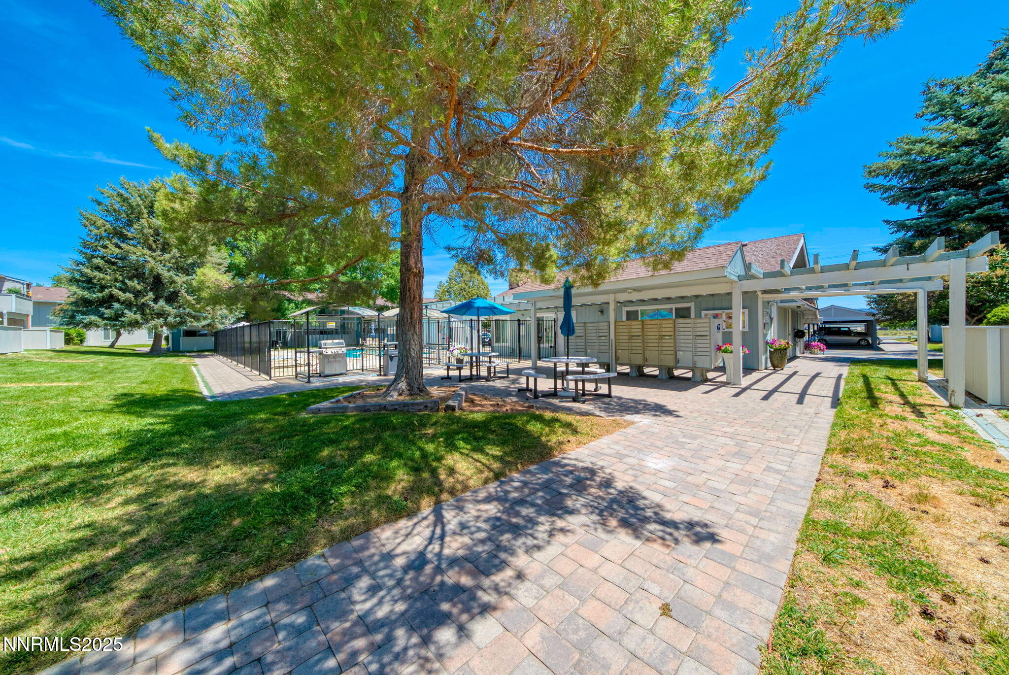 400 S Saliman Road, E37