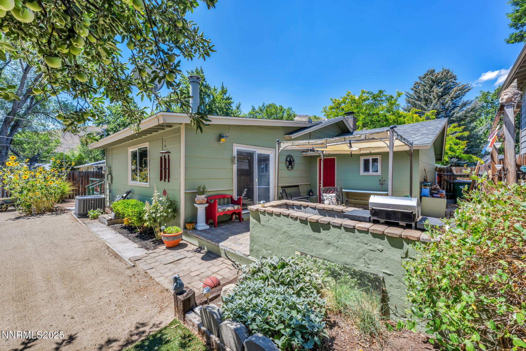 225 Tacoma Avenue