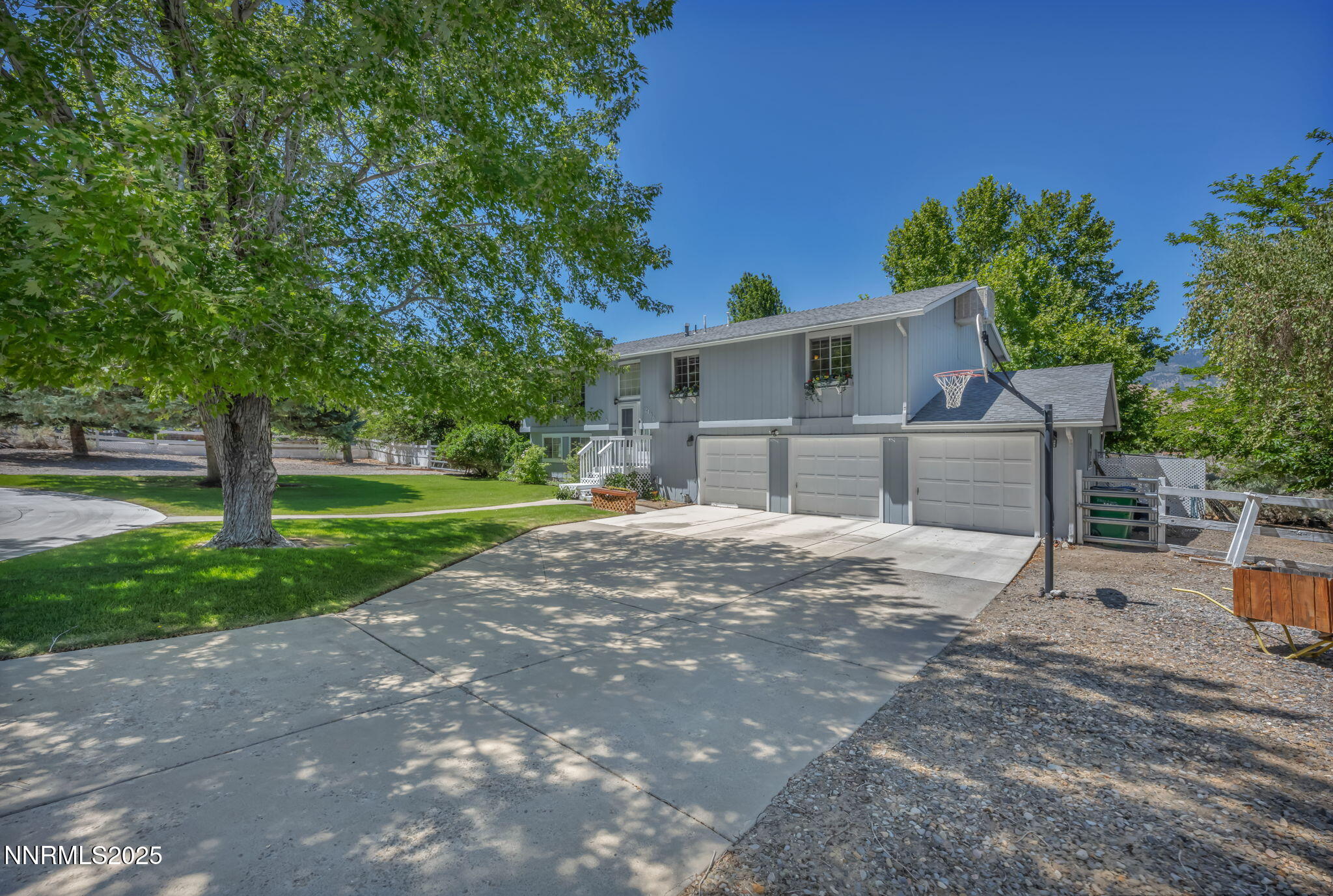 2400 S Lompa Lane