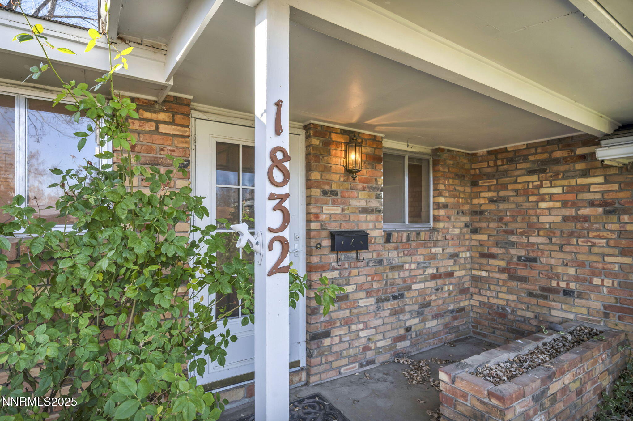 1832 Pyrenees Street
