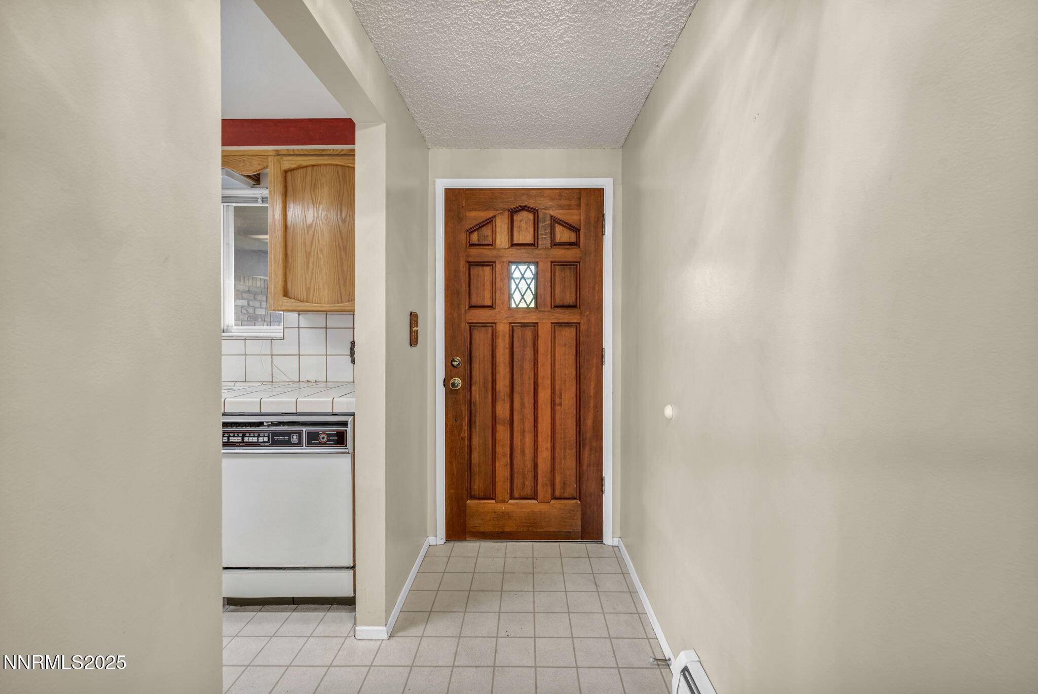 1832 Pyrenees Street