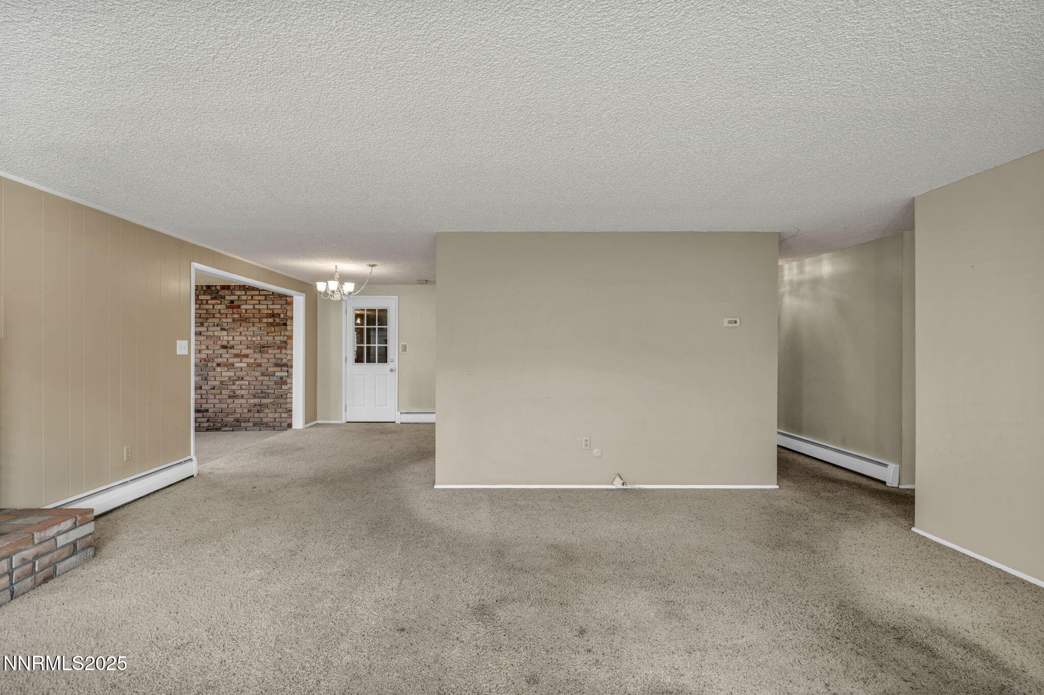 1832 Pyrenees Street