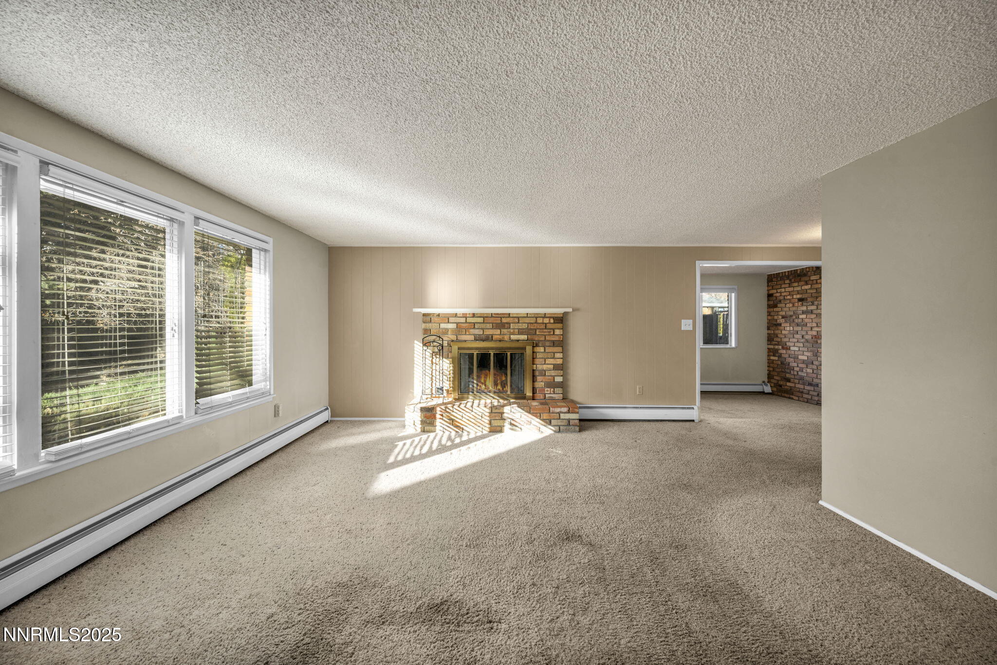 1832 Pyrenees Street