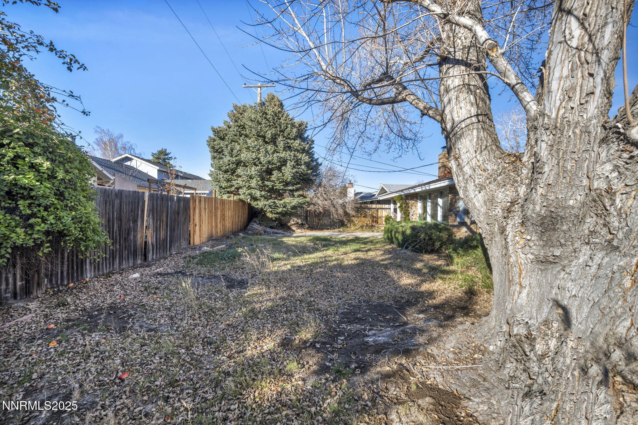 1832 Pyrenees Street