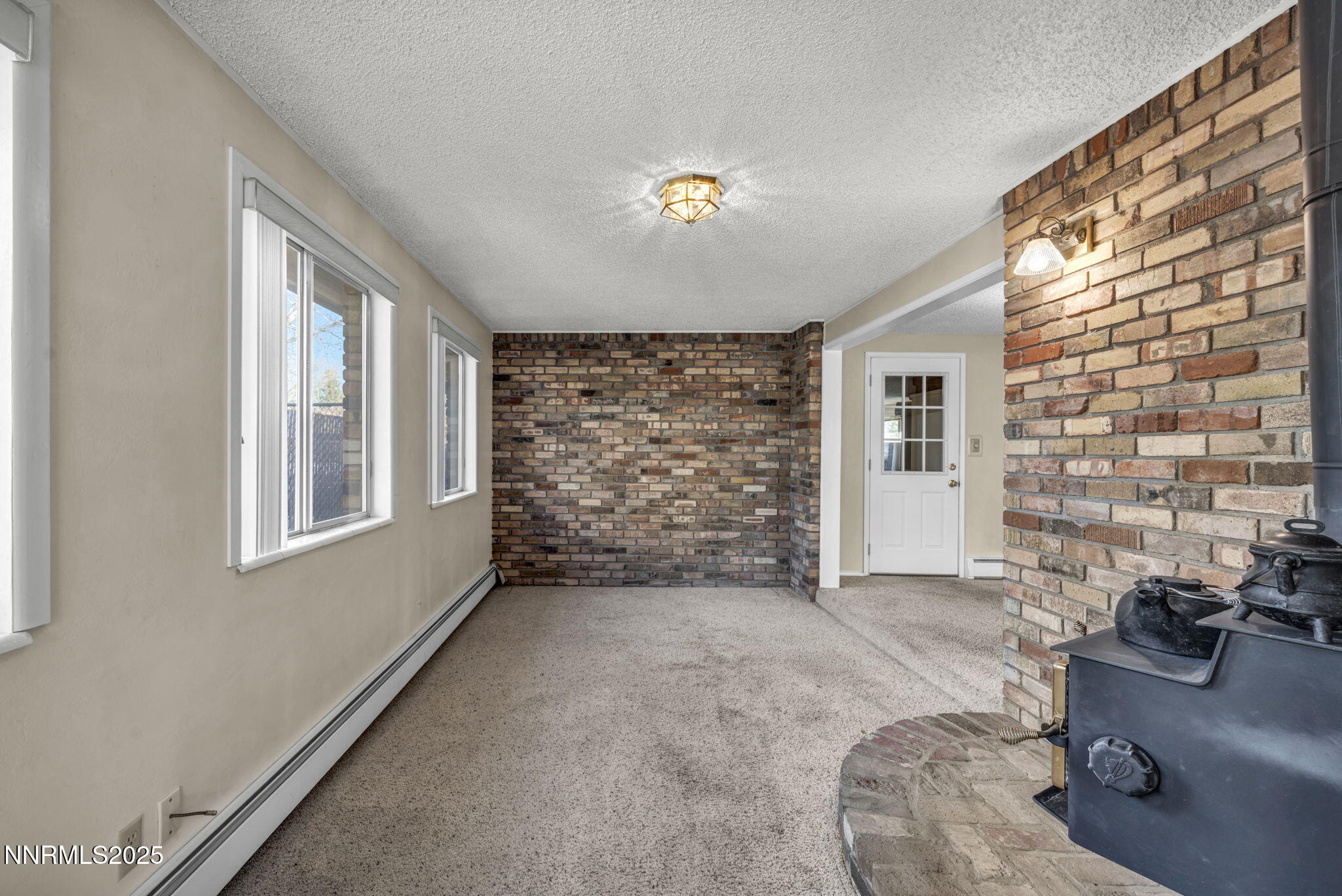 1832 Pyrenees Street