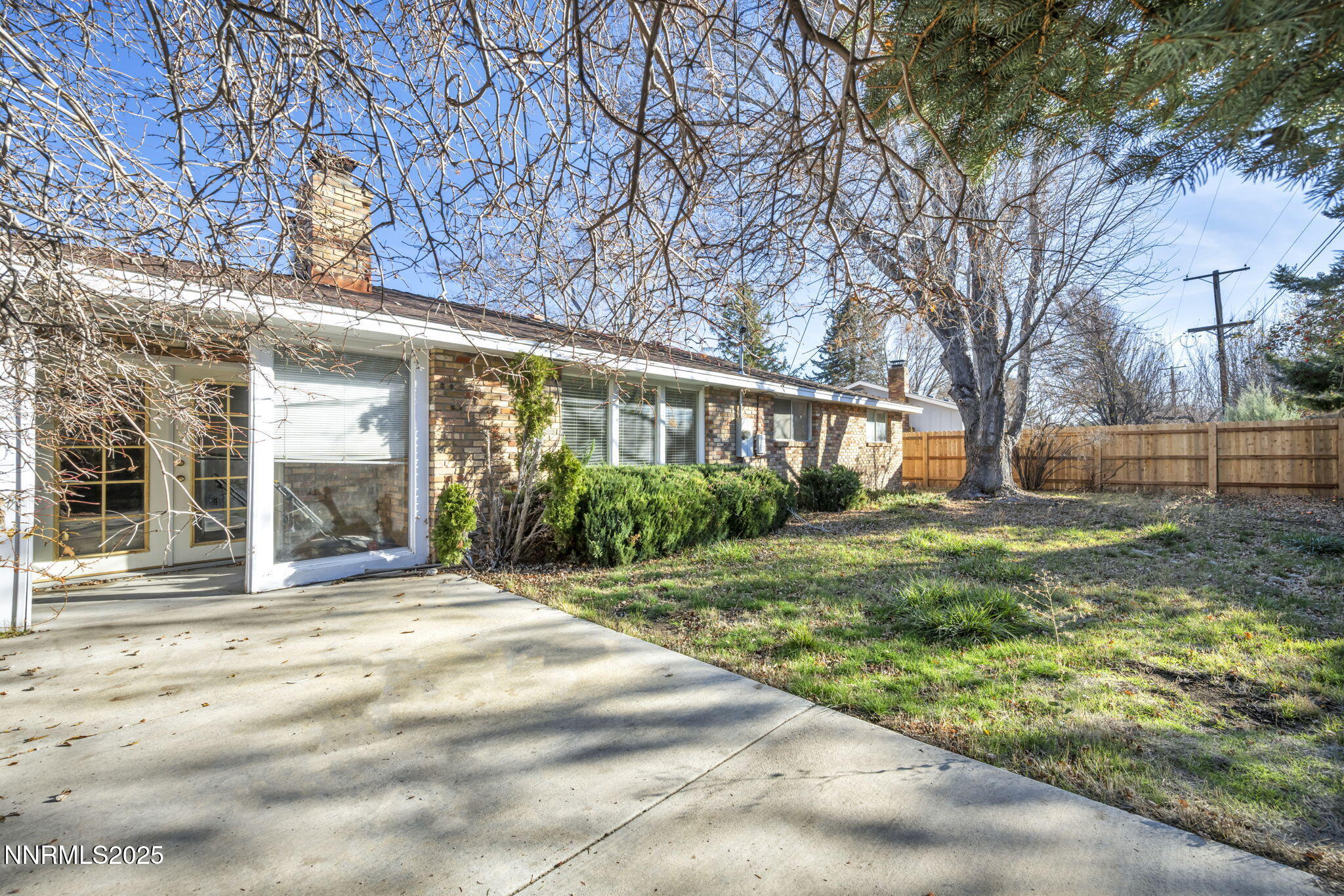 1832 Pyrenees Street