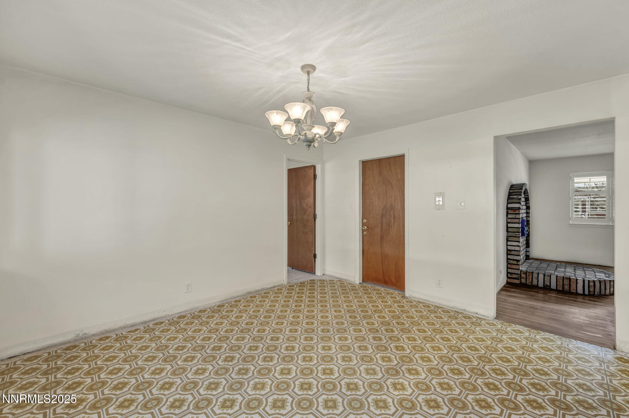 2404 Glenn Drive