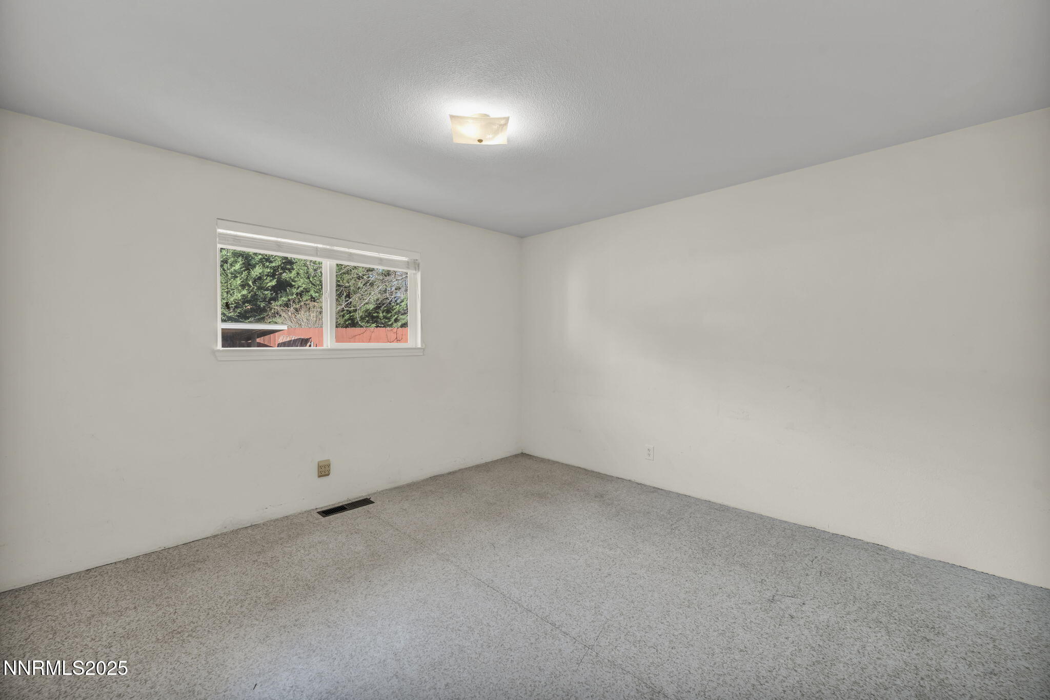 2404 Glenn Drive