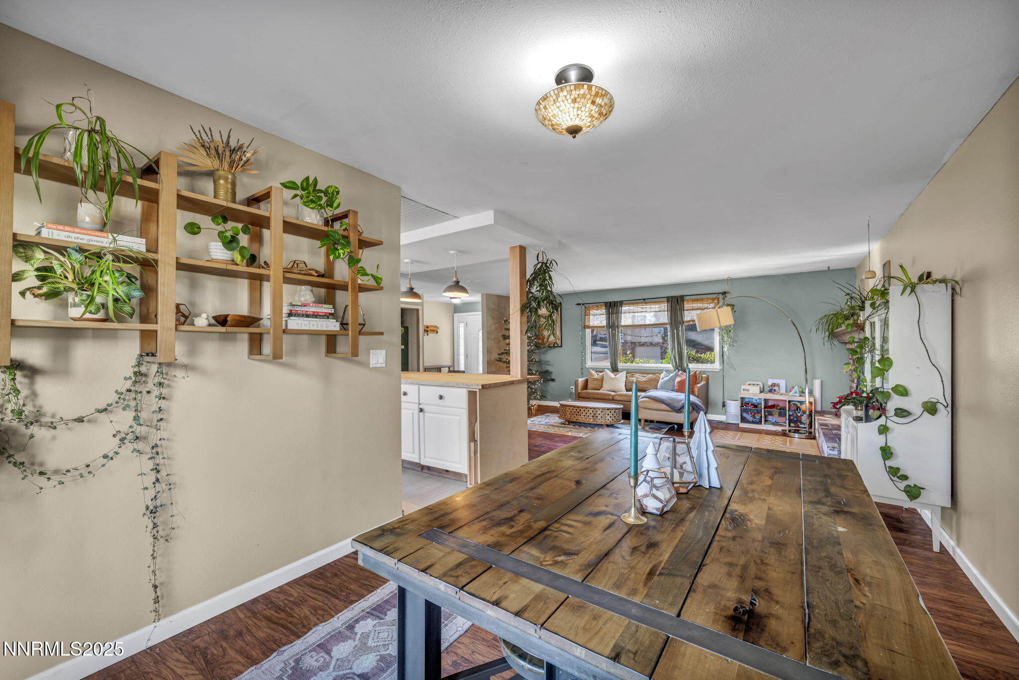 1100 Mission Circle