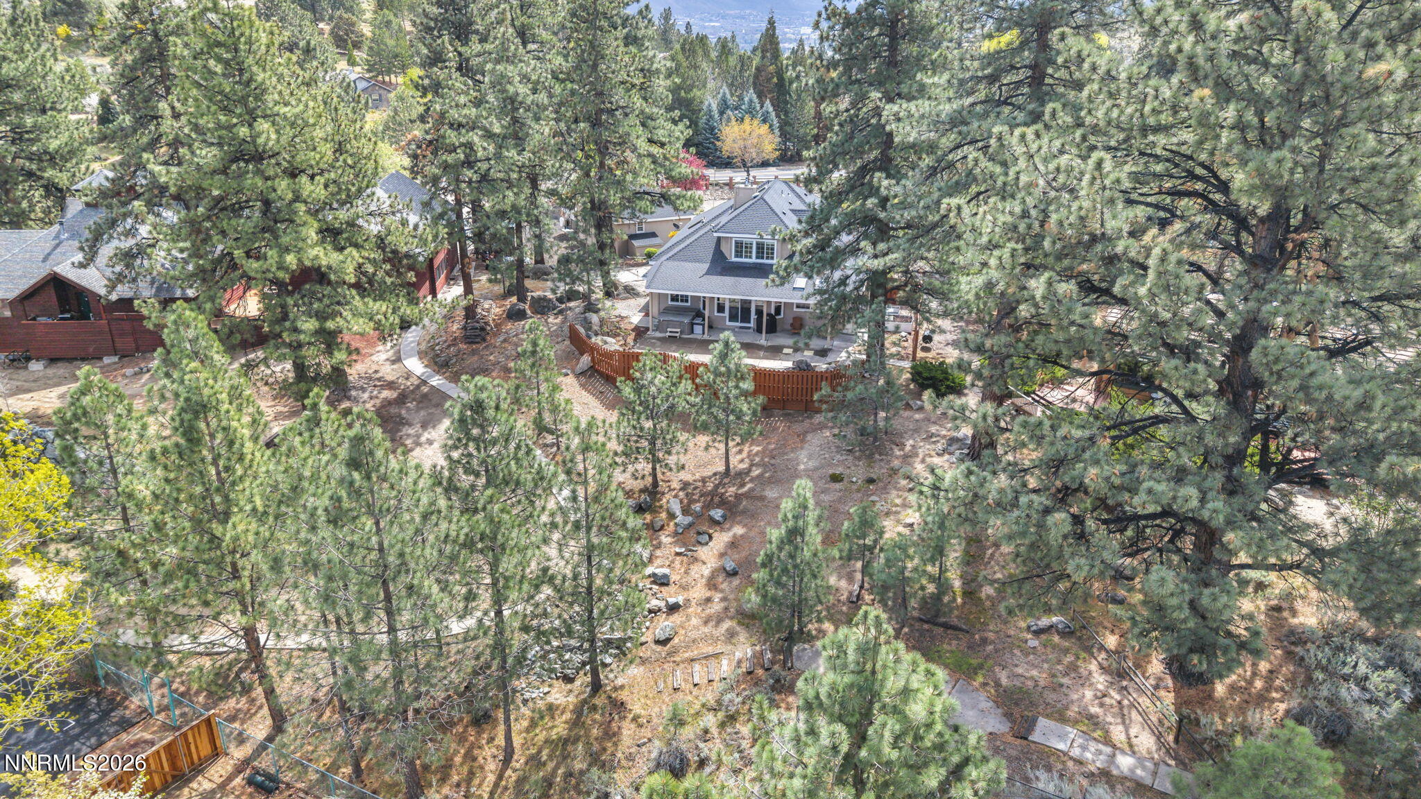3704 Lakeview Road