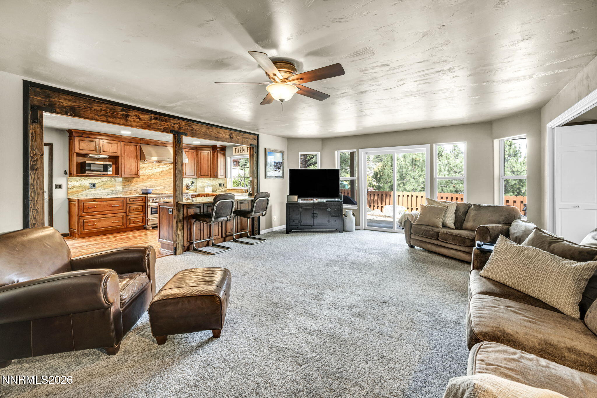 3704 Lakeview Road
