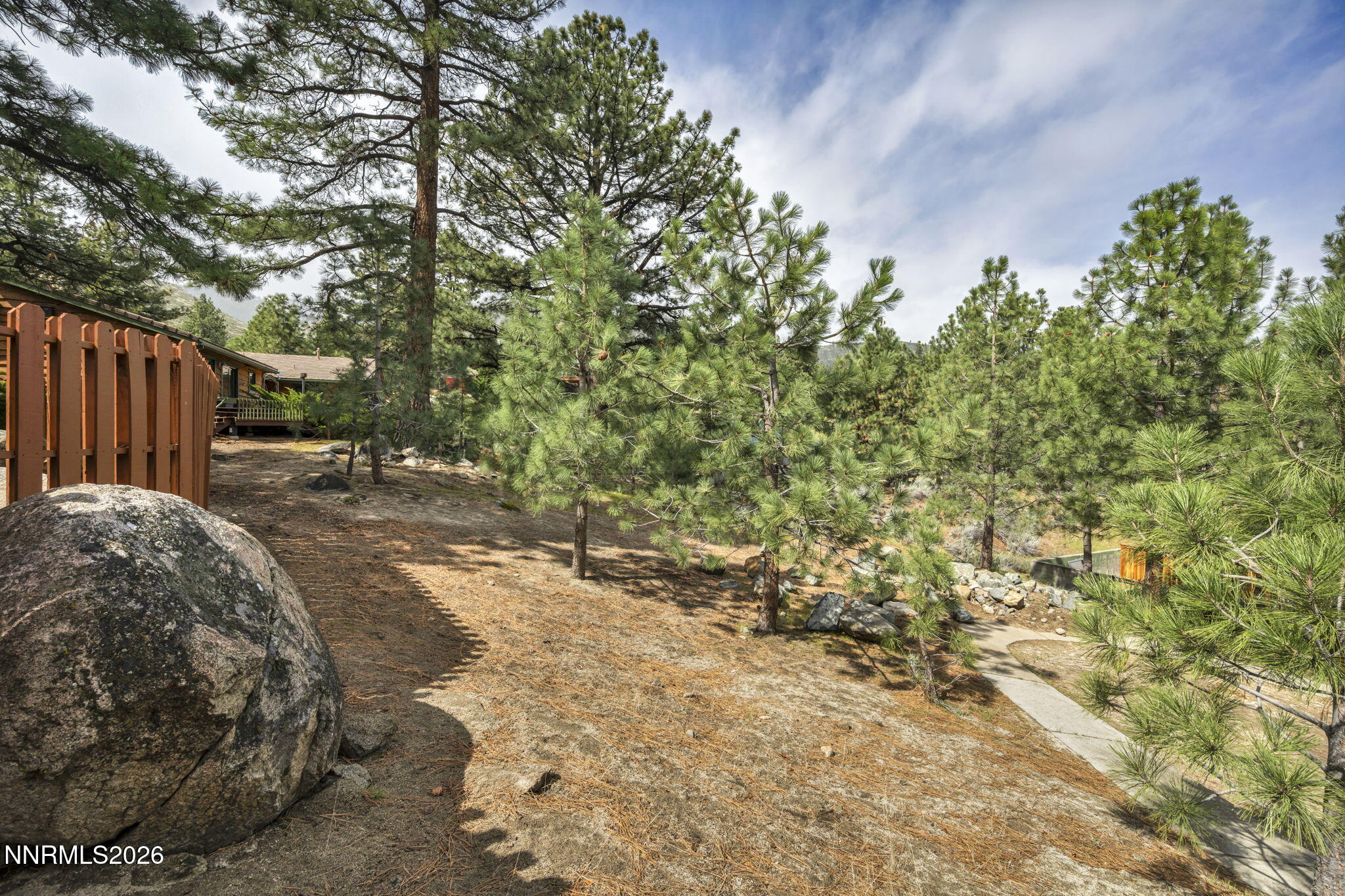 3704 Lakeview Road