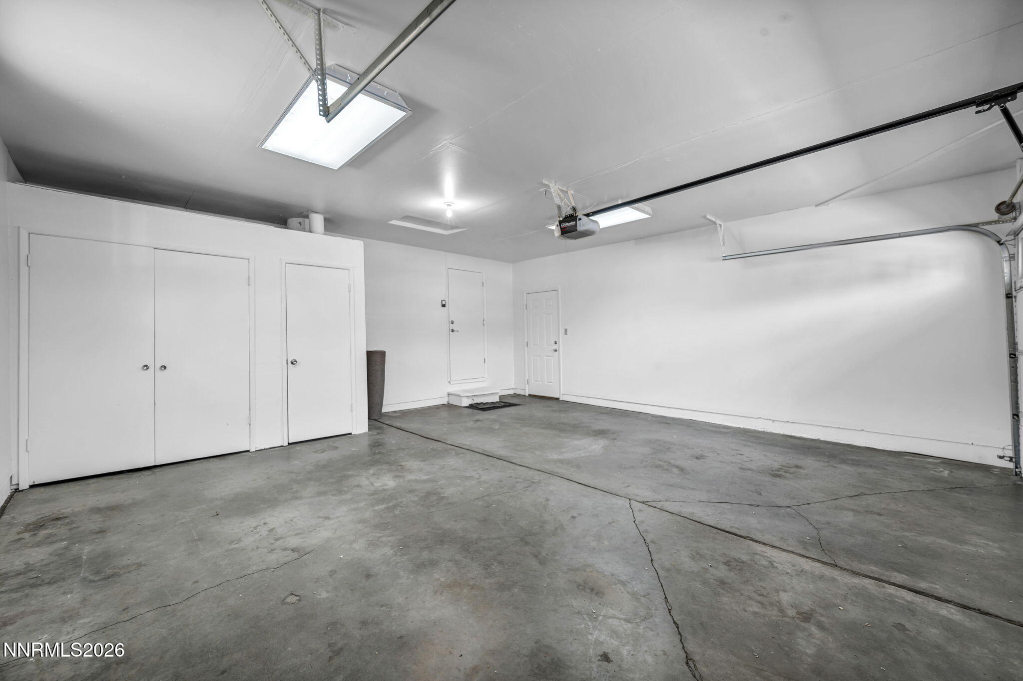 905 W Long Street