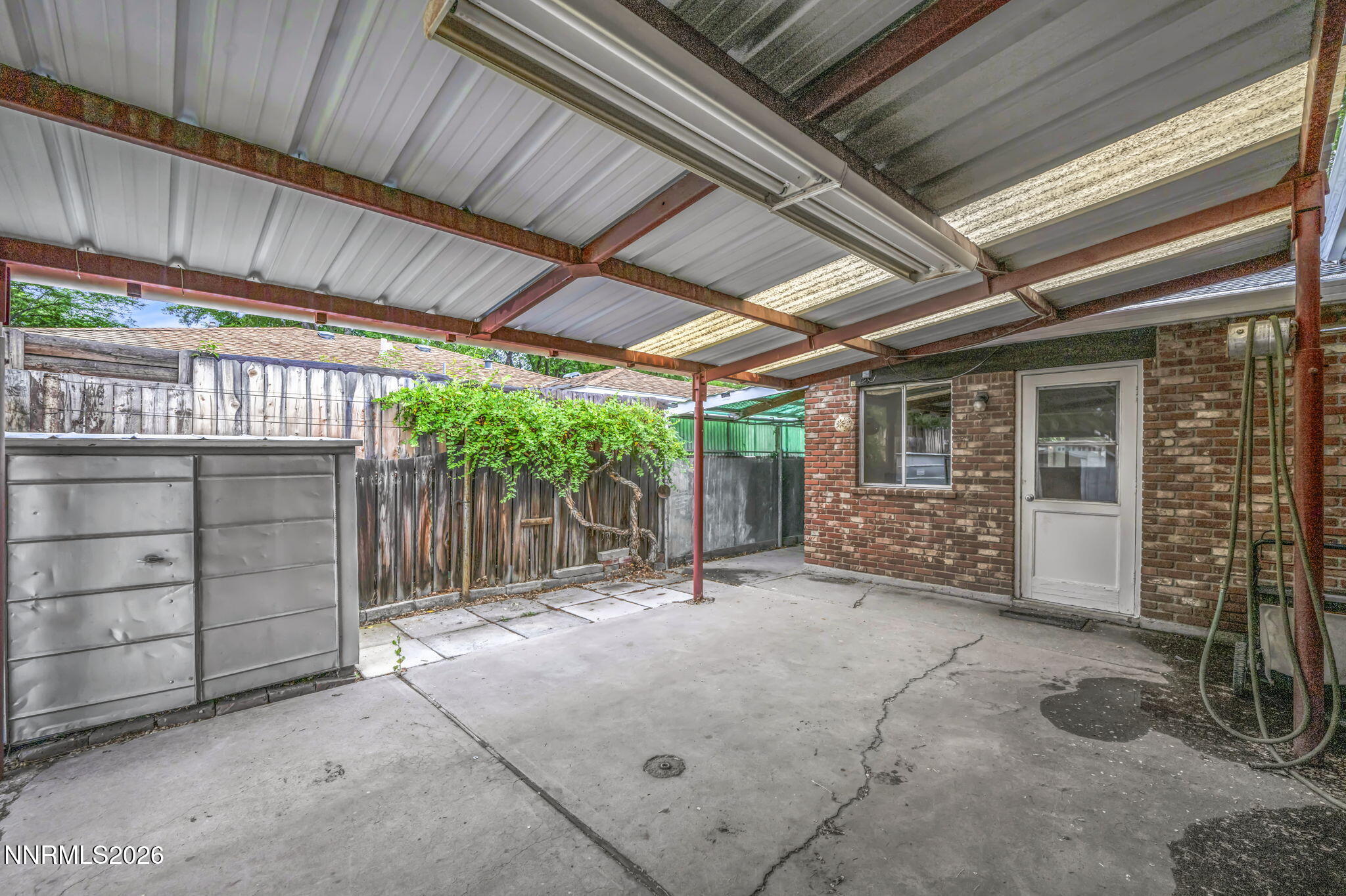 221 S Iris Street