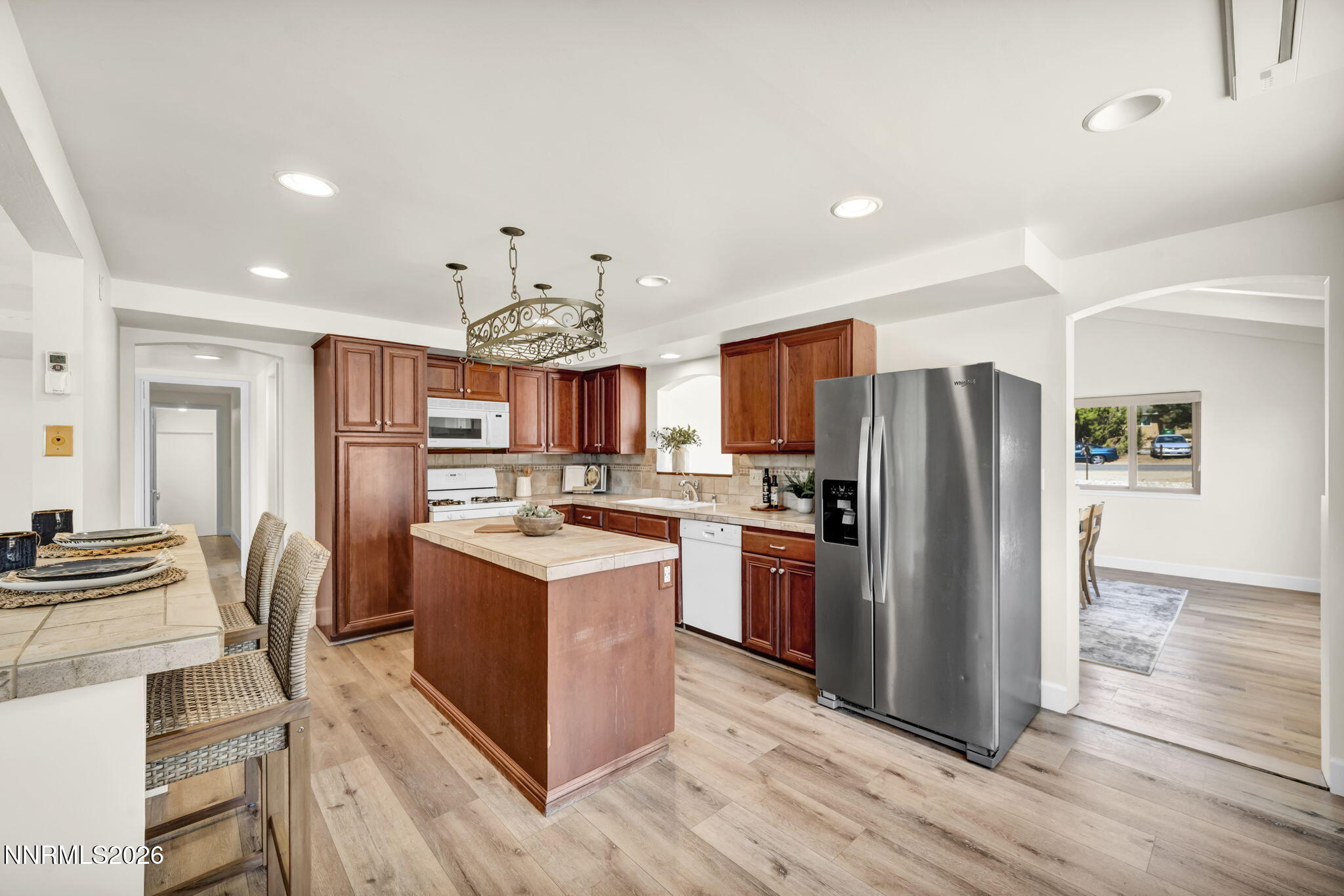 919 Arrowhead Drive