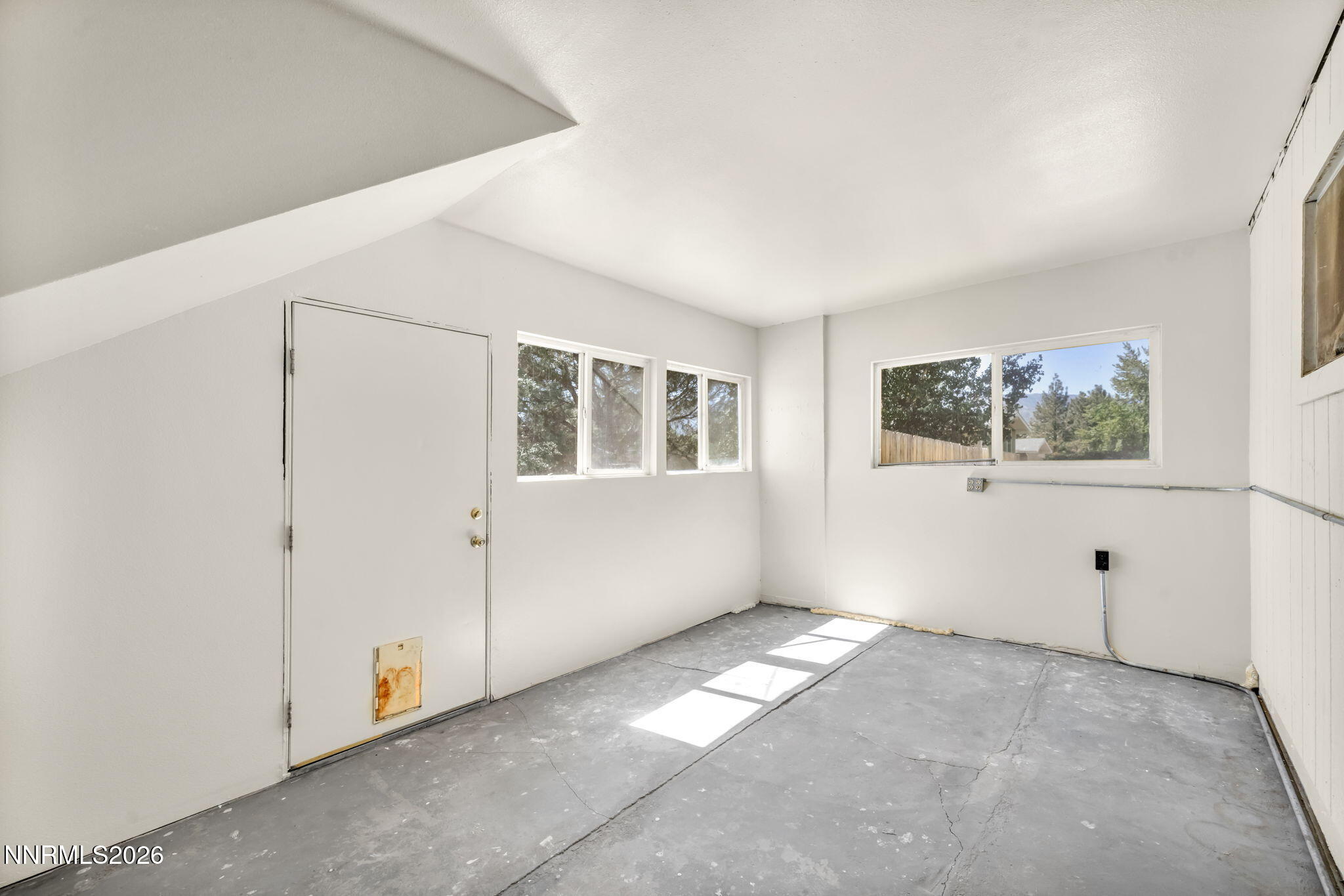 919 Arrowhead Drive