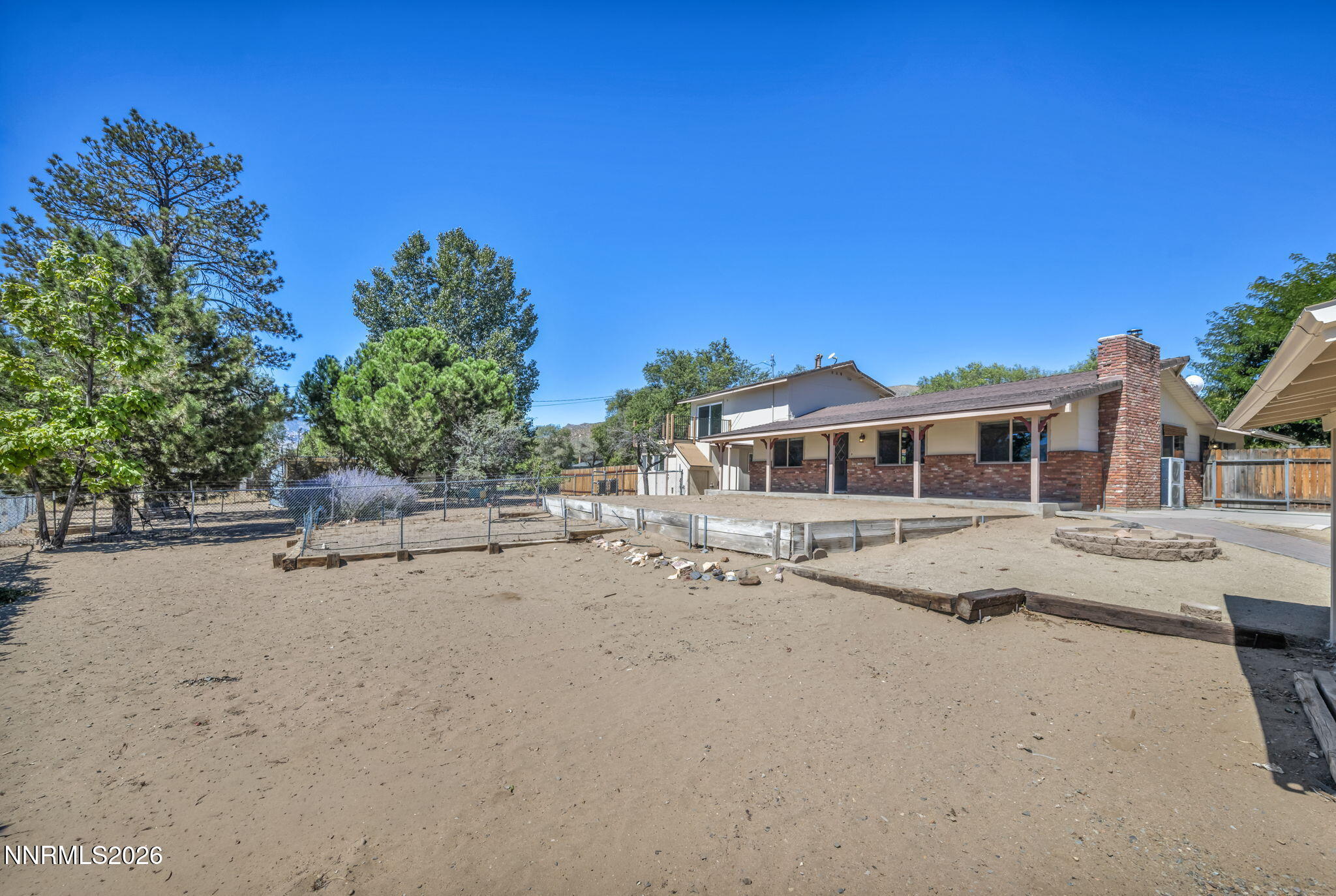 919 Arrowhead Drive
