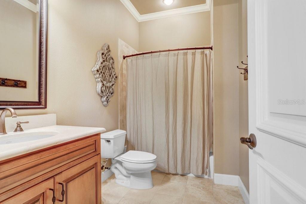 17111 JOURNEYS END DR