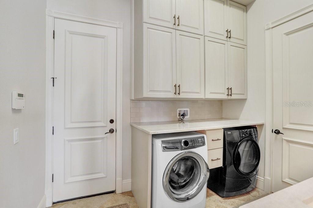 17111 JOURNEYS END DR