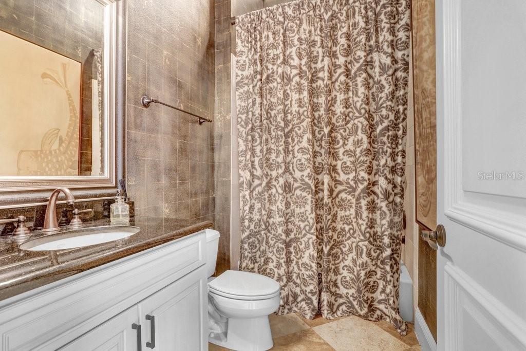 17111 JOURNEYS END DR