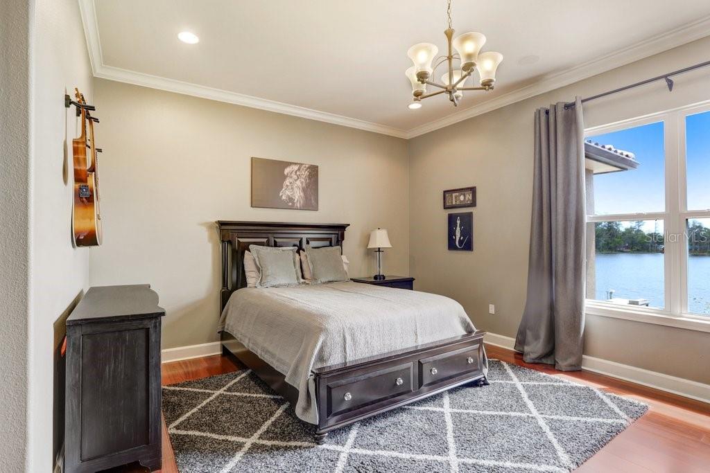 17111 JOURNEYS END DR