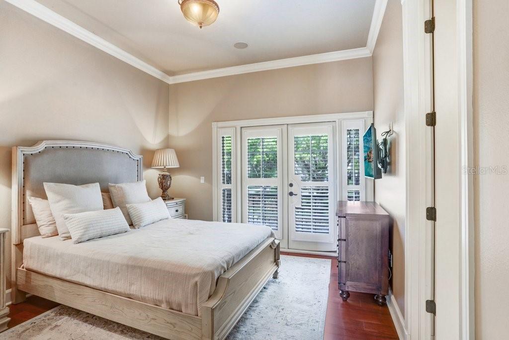 17111 JOURNEYS END DR