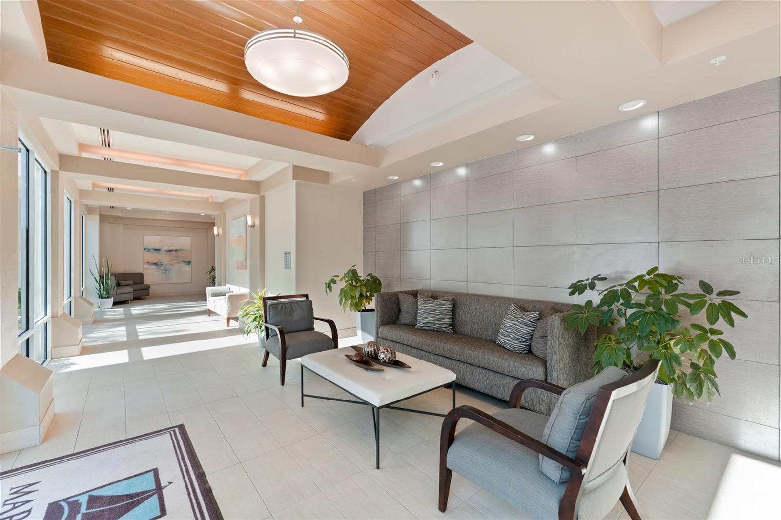 2410 HARBOURSIDE DR #142