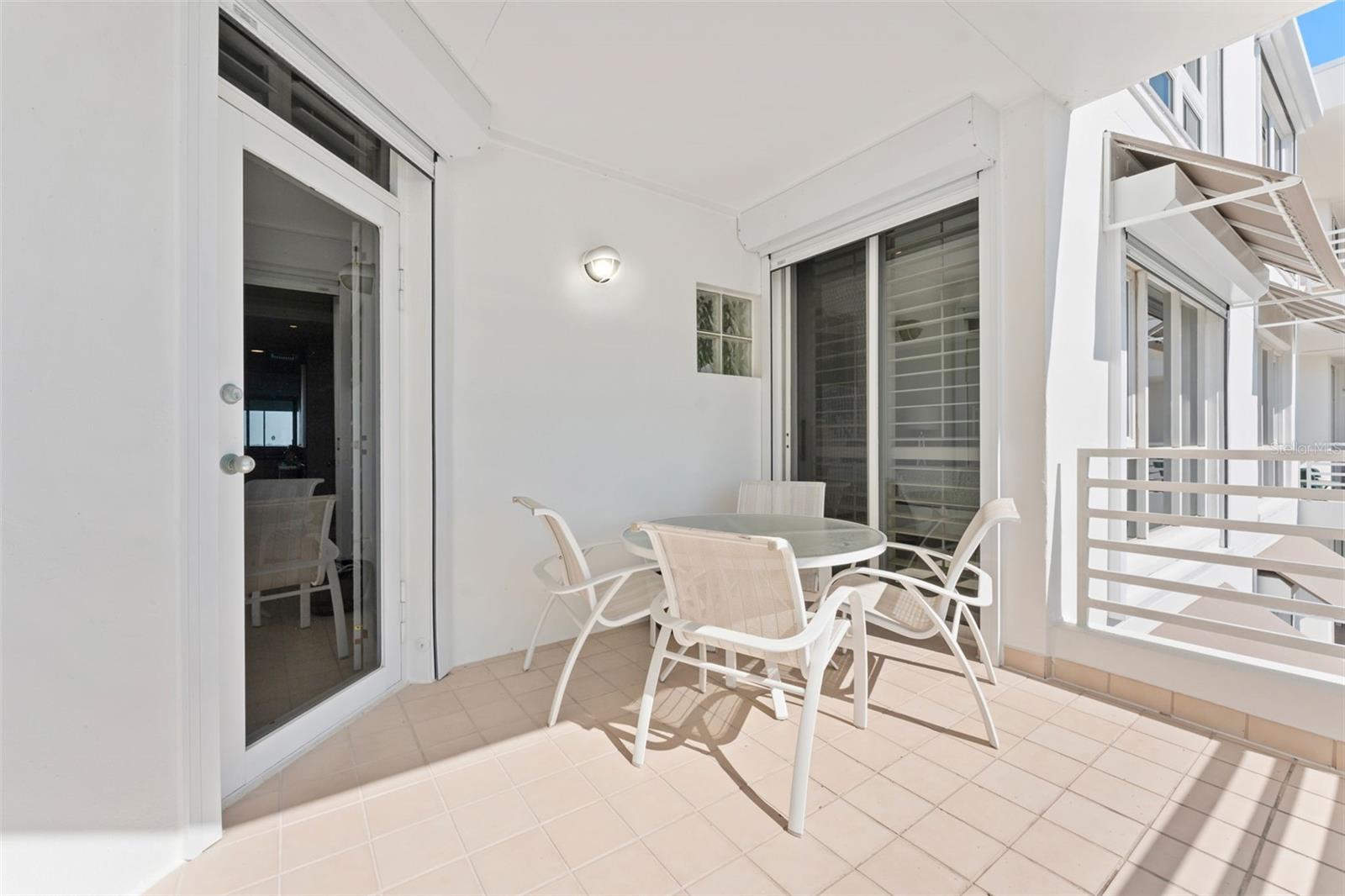 2410 HARBOURSIDE DR #142