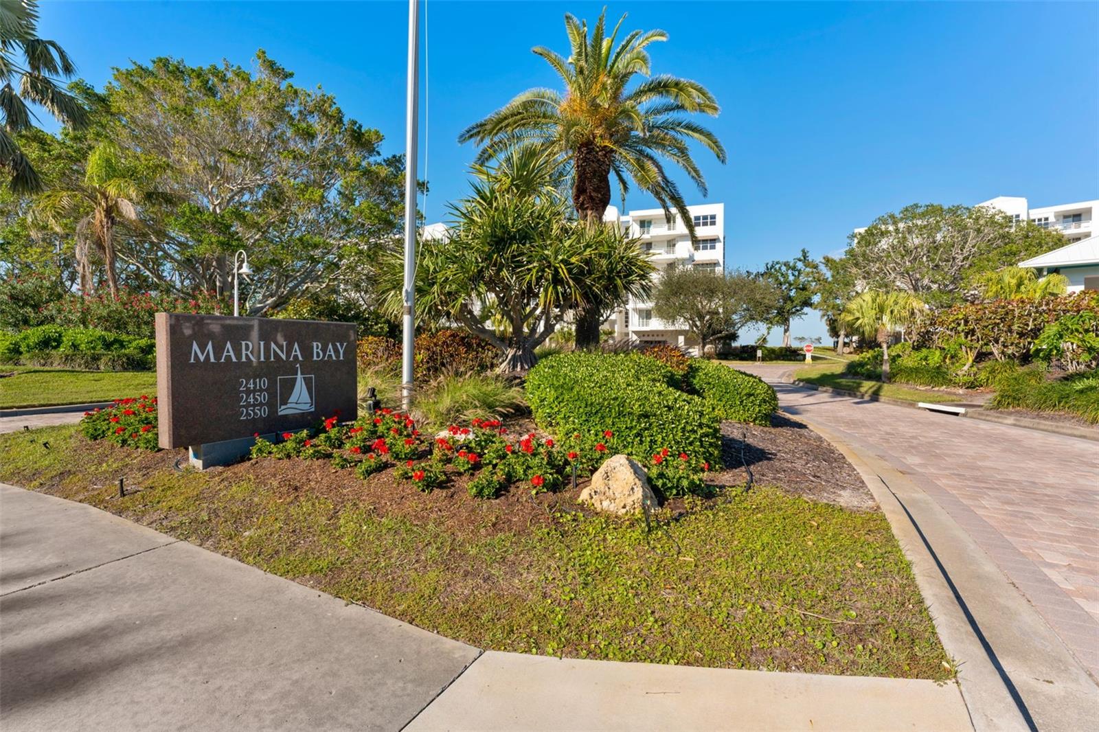 2410 HARBOURSIDE DR #142