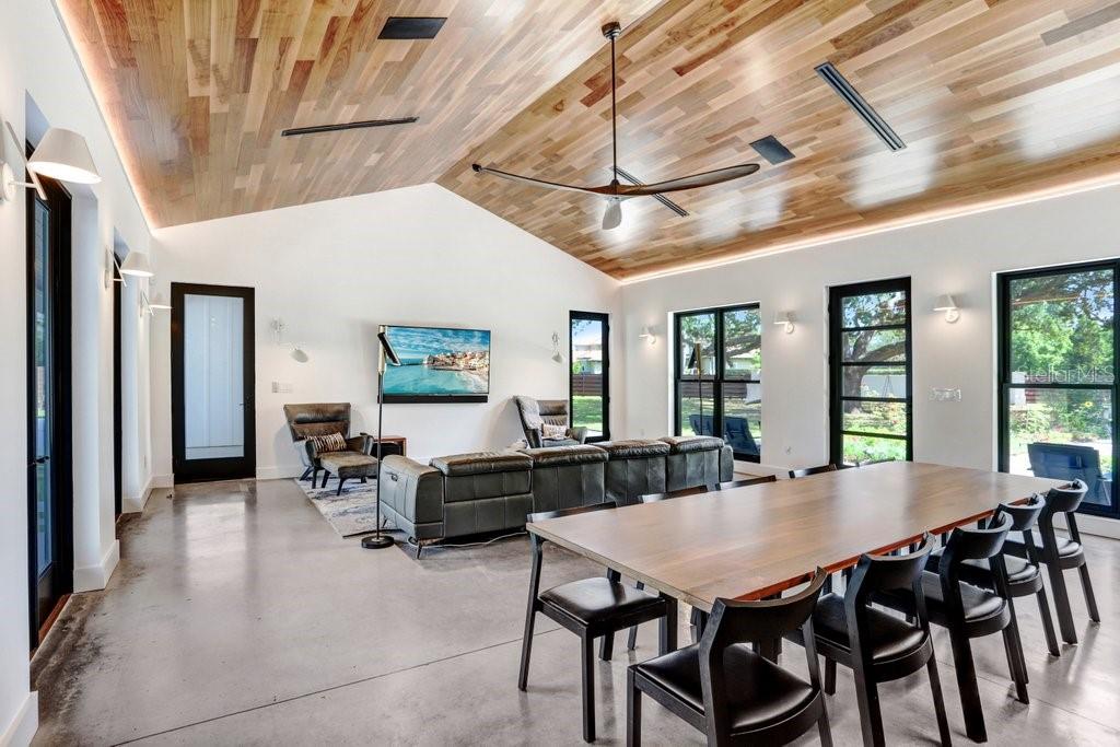 3440 CRENSHAW LAKE RD