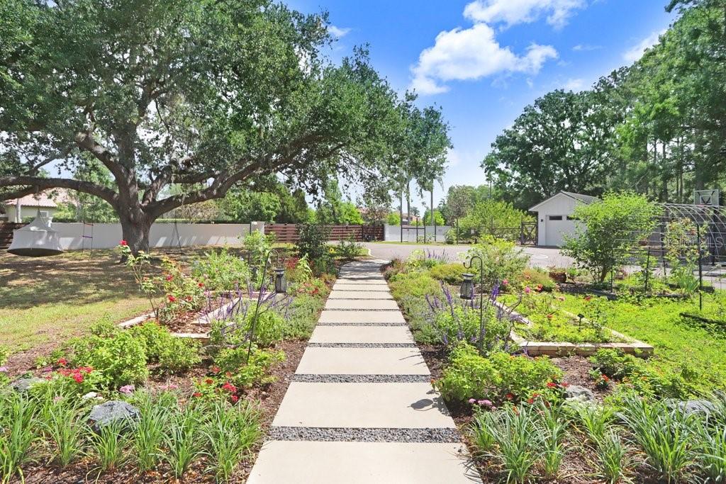 3440 CRENSHAW LAKE RD