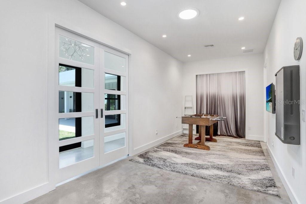 3440 CRENSHAW LAKE RD