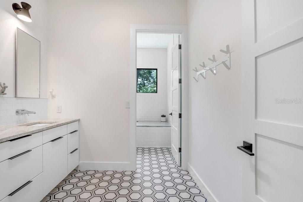 3440 CRENSHAW LAKE RD