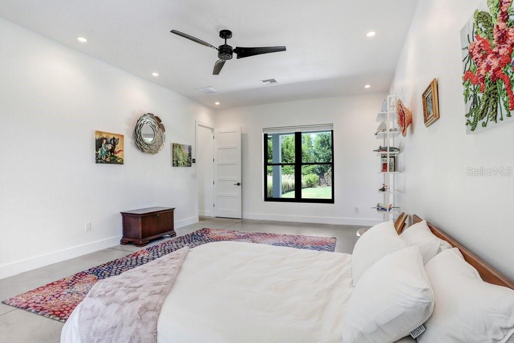 3440 CRENSHAW LAKE RD