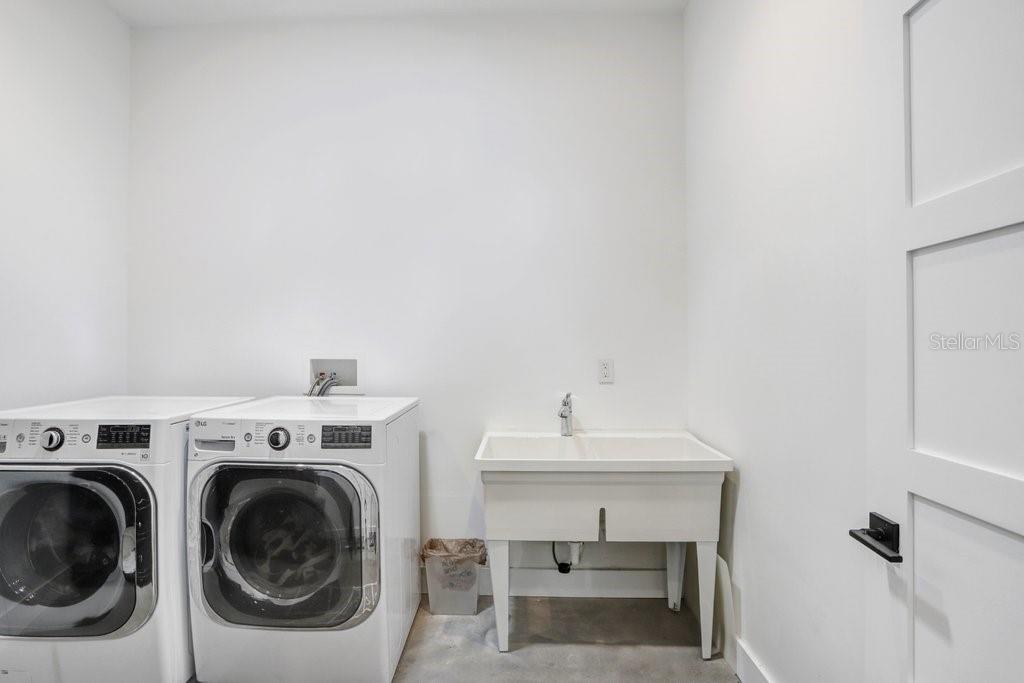 3440 CRENSHAW LAKE RD