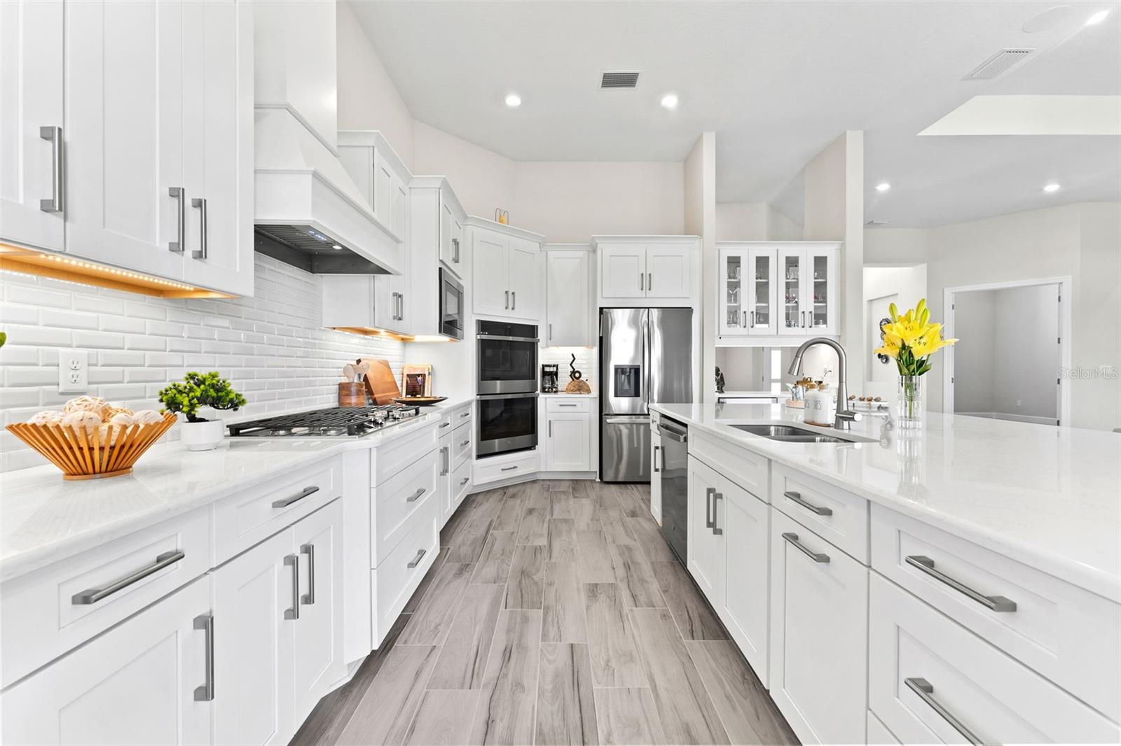 3888 SANTA CATERINA BLVD