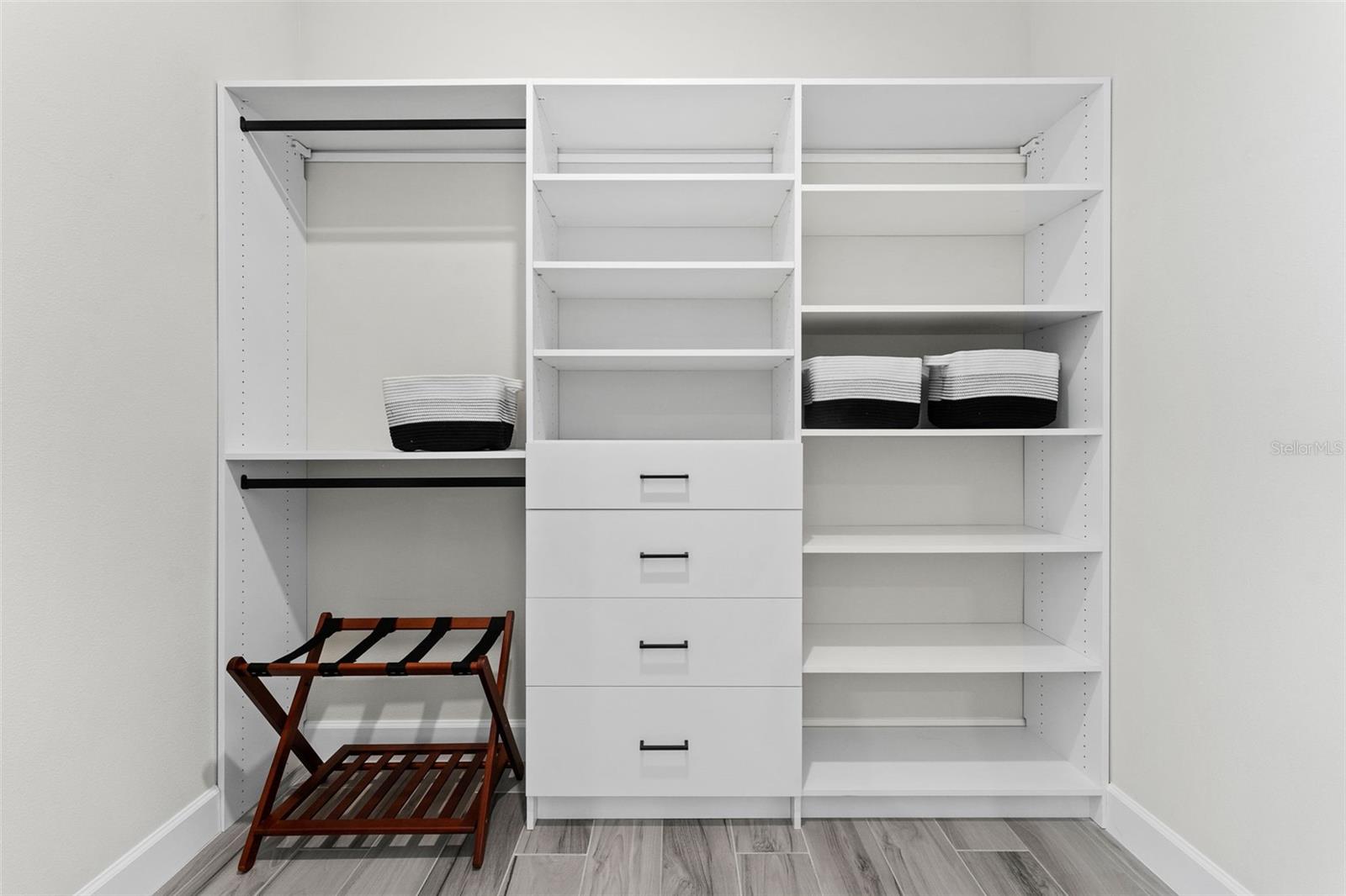 3888 SANTA CATERINA BLVD