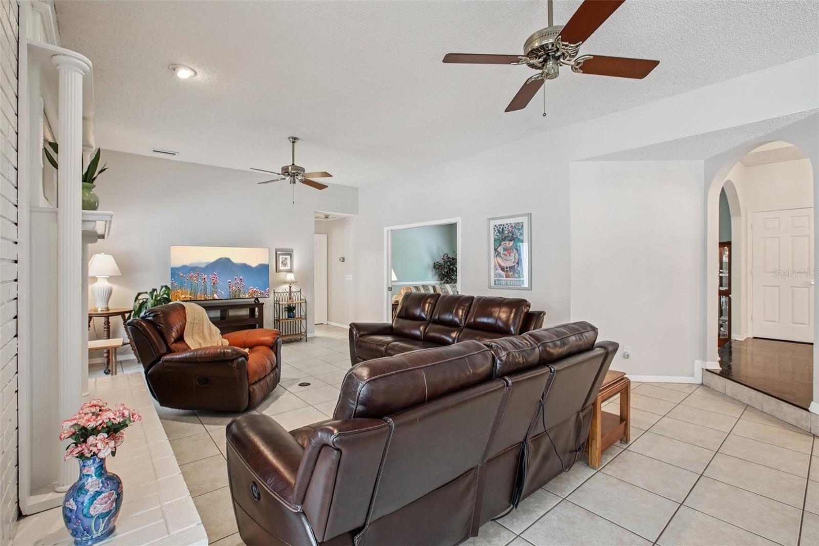 12433 KELSO RD