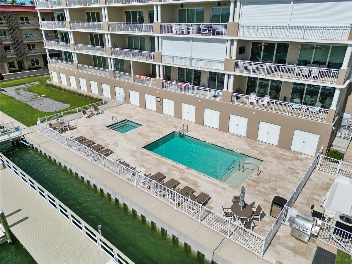 125 ISLAND WAY #403
