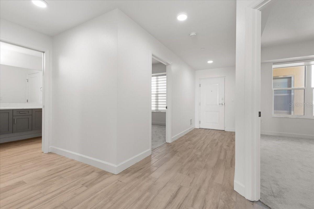 125 ISLAND WAY #403