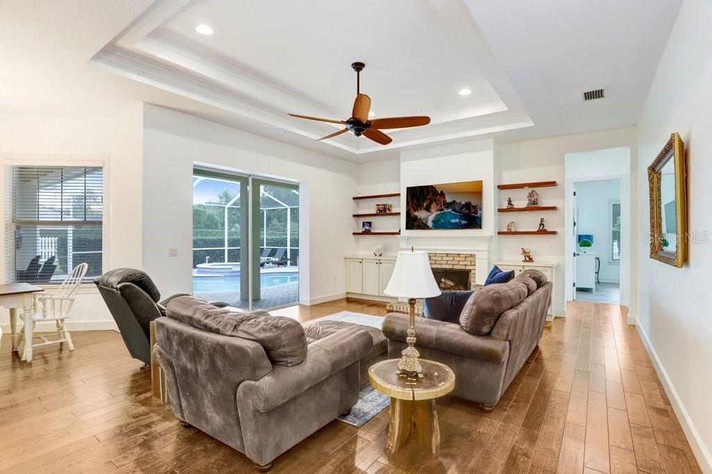 7709 KENIA MEADOWS LN