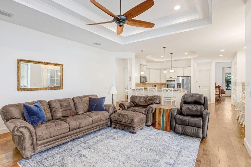 7709 KENIA MEADOWS LN