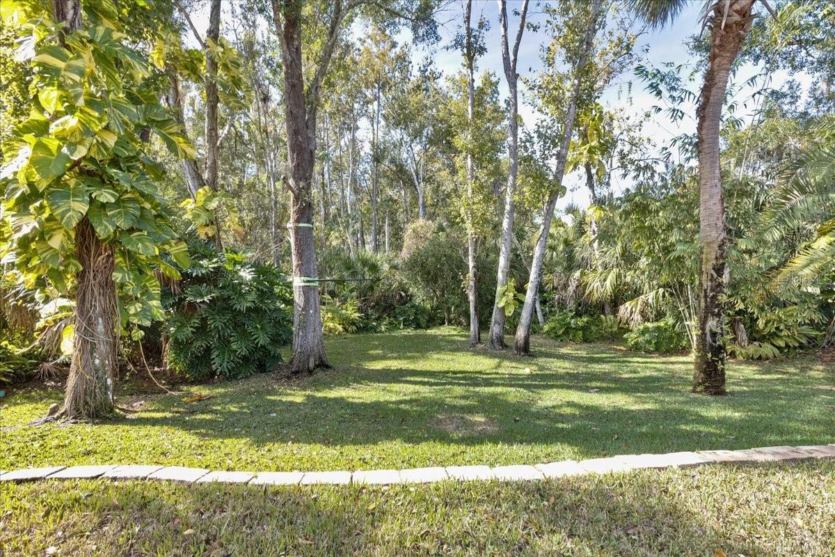 9814 EMERALD LINKS DR