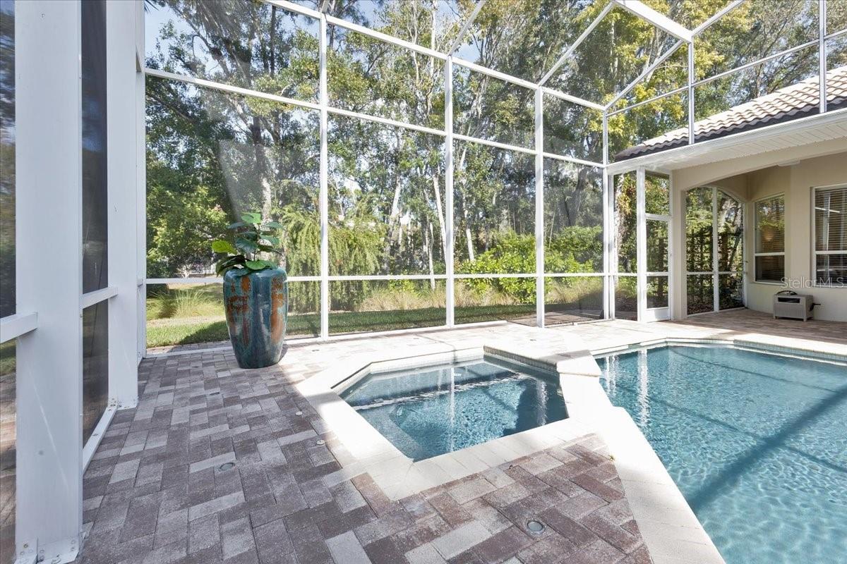 9814 EMERALD LINKS DR