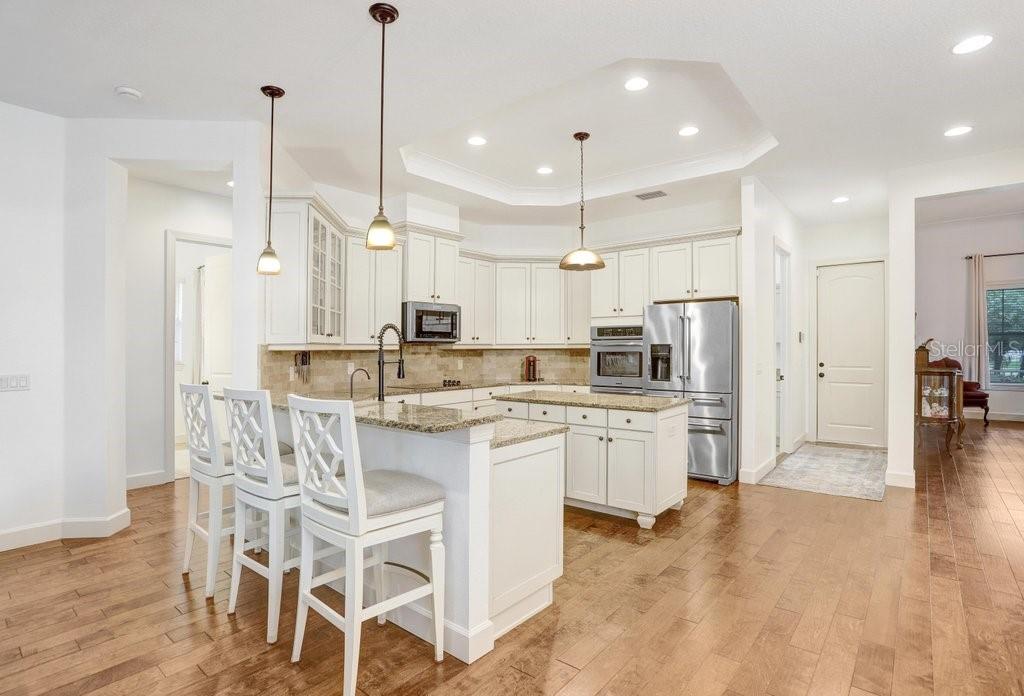 7709 KENIA MEADOWS LN