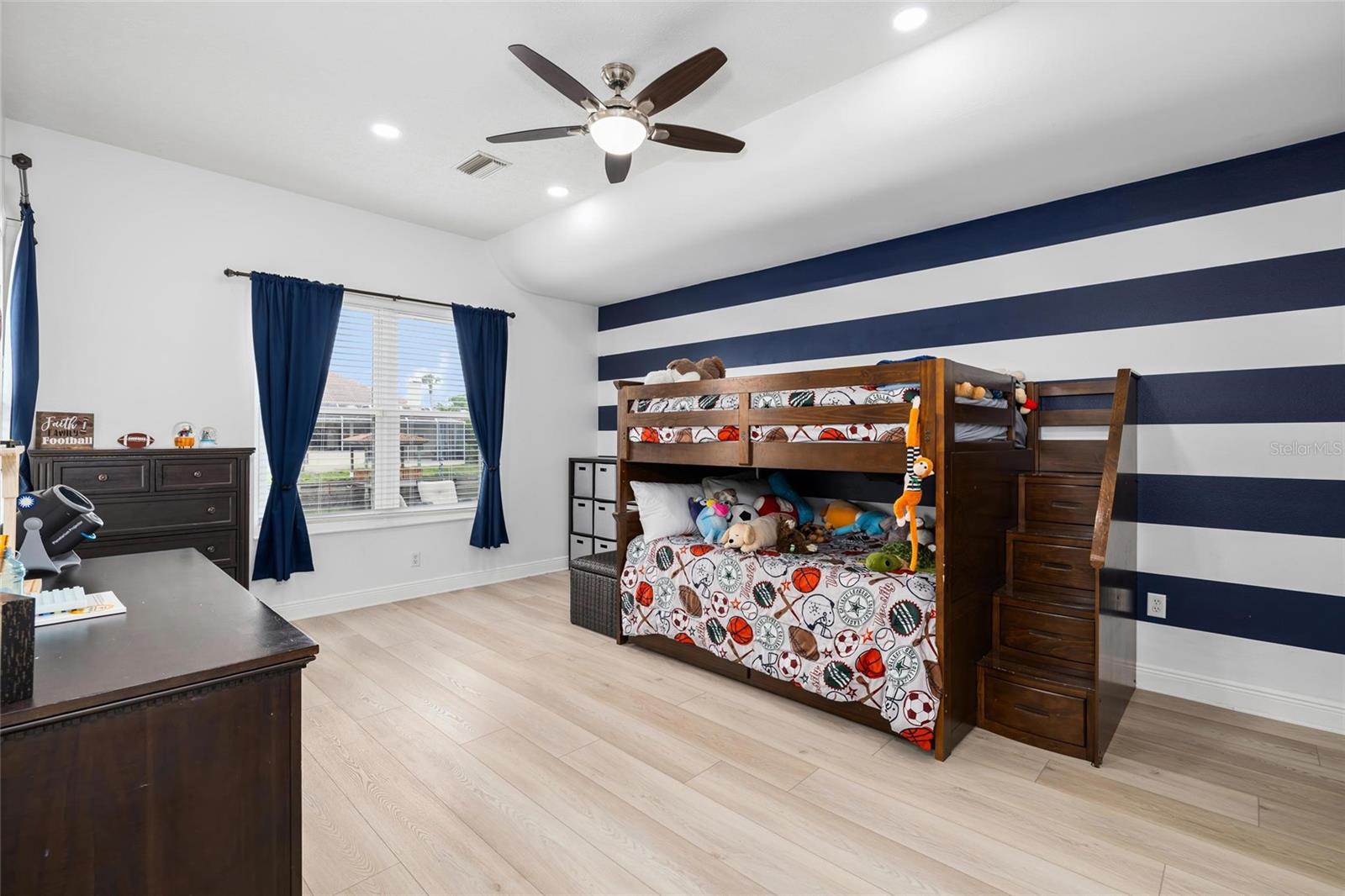 9810 COMPASS POINT WAY