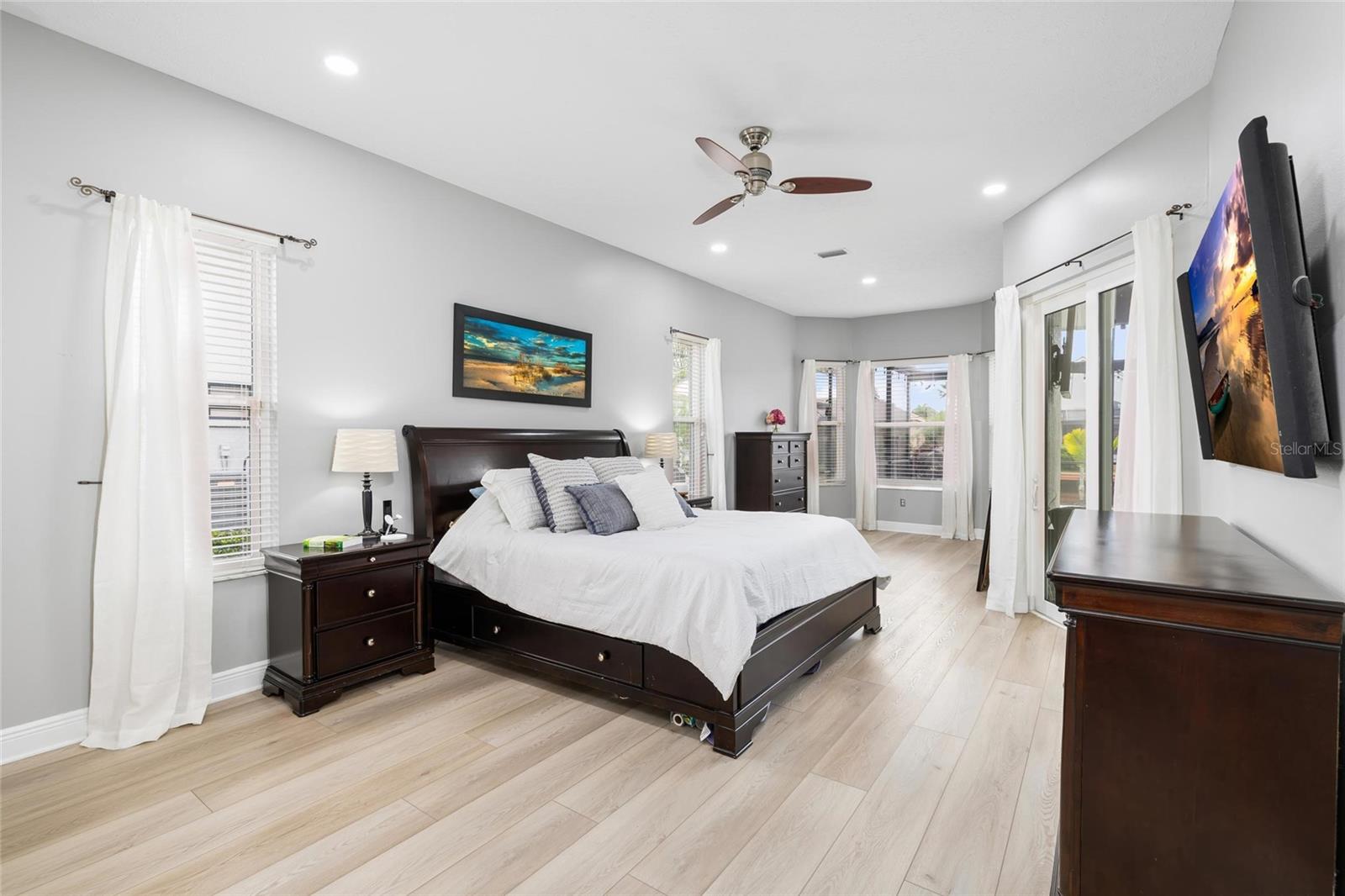 9810 COMPASS POINT WAY