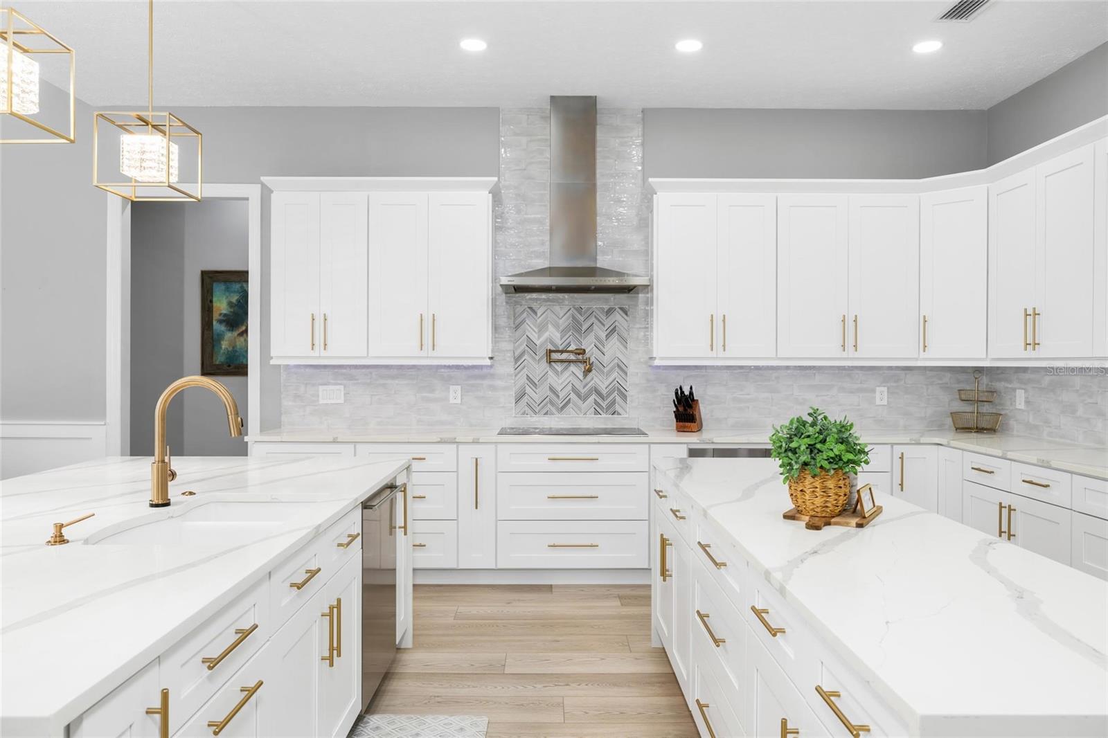 9810 COMPASS POINT WAY