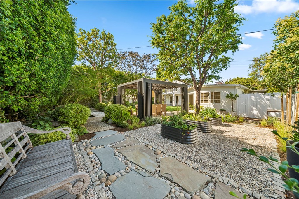 229 Del Mar Avenue