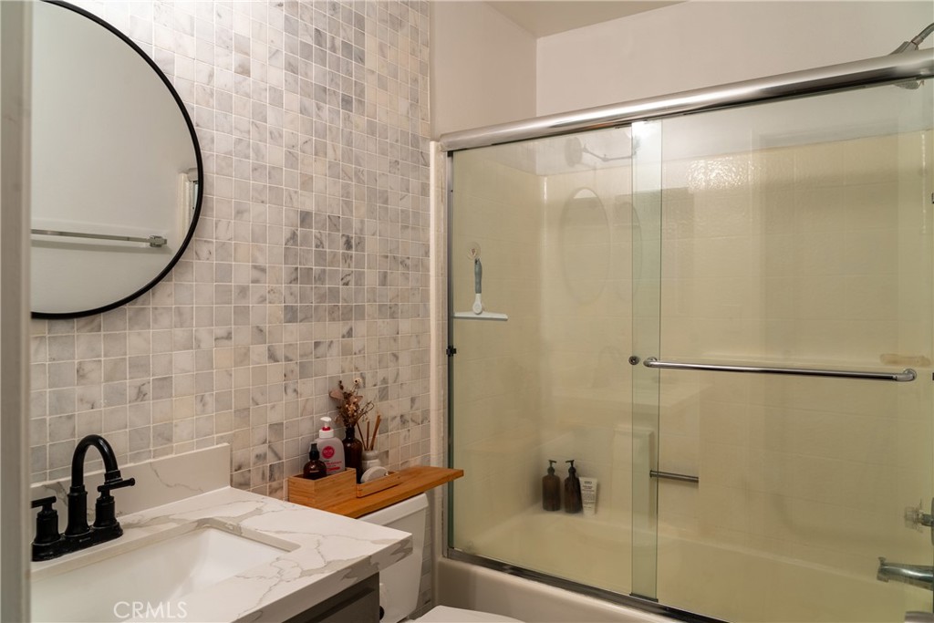 524 Nebraska Avenue 204